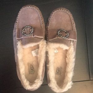 UGG Dakota Slipper